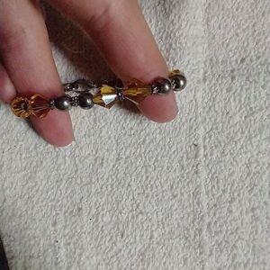 Silvertone yellow faceted beaded very small bracelet